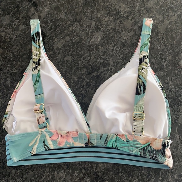 Azura Women’s bikini top - Picture 2 of 4